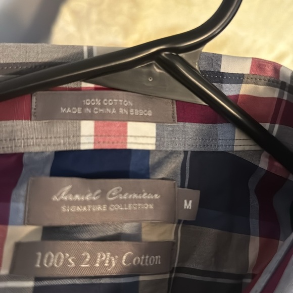 Plaid short sleeve button down shirt- size Medium - Picture 5 of 5